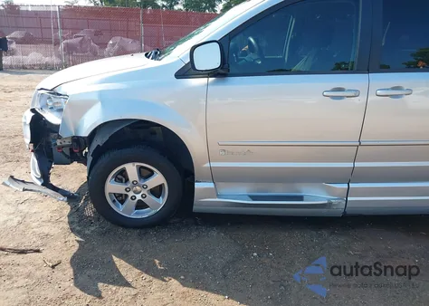 2012 Dodge Grand Caravan Sxt z USA, uszkodzony, nr VIN 2C4RDGCG8CR178391